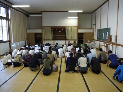 伝道実習棟での最後の参拝（2019年9月26日）