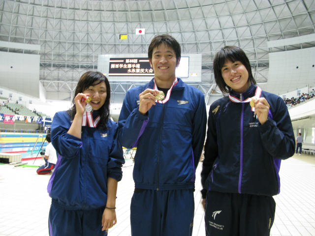 優勝の公門。女子でワンツーフィニッシュした野津、五島。