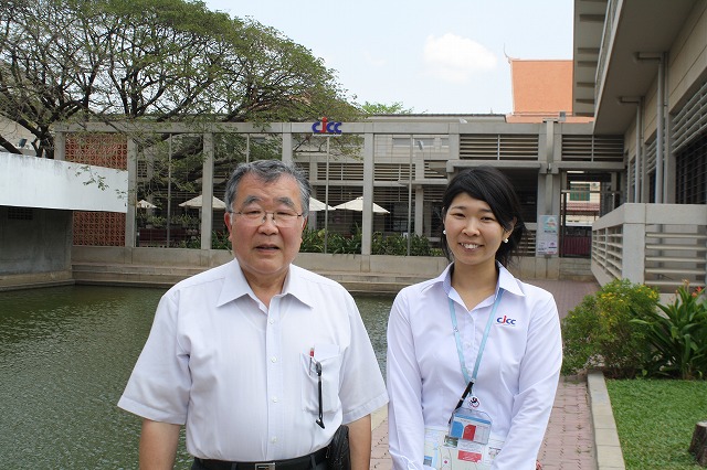 井上美優氏（プノンペン王立大学構内にあるカンボジア日本人材開発センターにて）