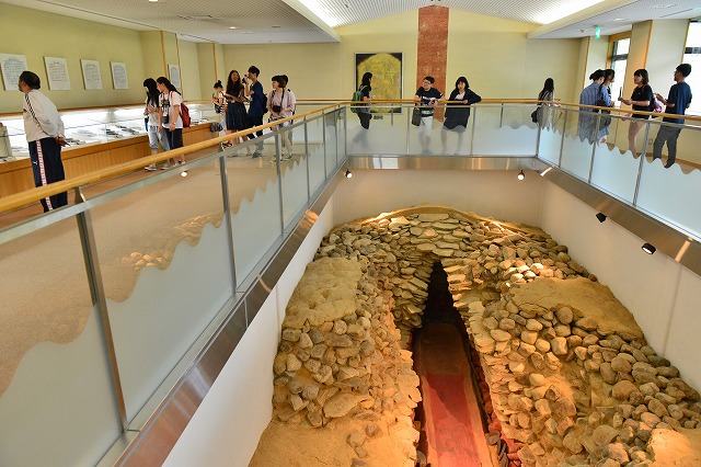 天理市立黒塚古墳展示館を見学