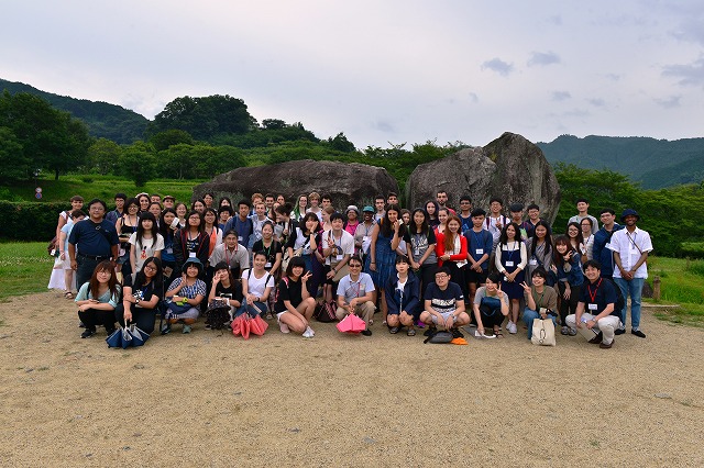 明日香村・石舞台古墳を見学