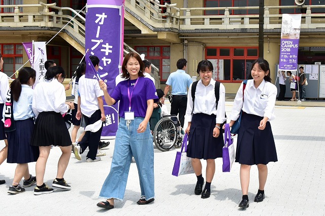 学生によるキャンパスツアー（杣之内キャンパス）