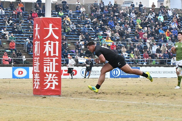 前半30分にトライを決めたシオサイア・フィフィタ（地域文化2・日本航空石川）選手