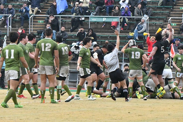 後半38分、ファウルア・マキシ（日本語4・日本航空石川）選手がトライ